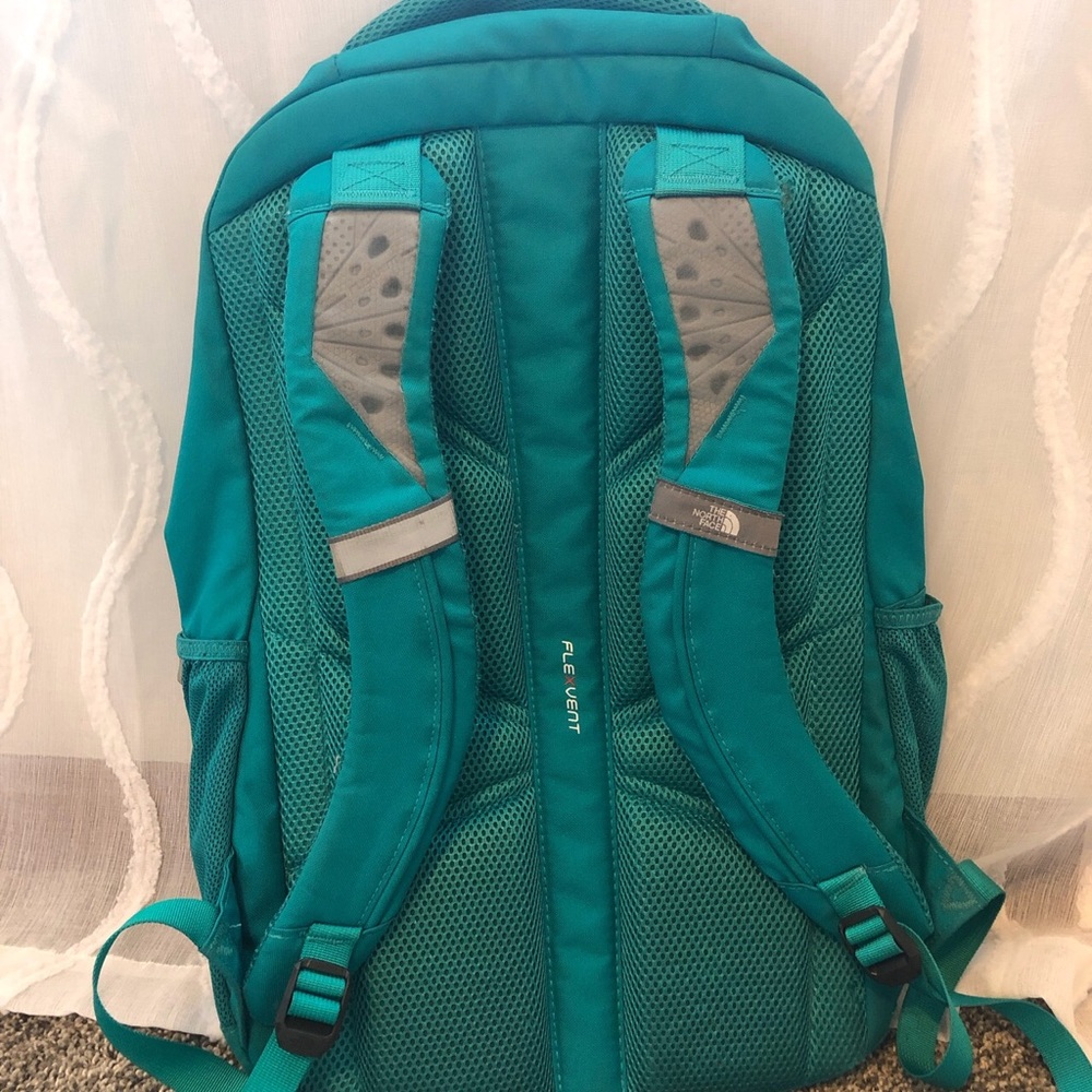 Teal and white The North Face backpack - Picture 3 of 5